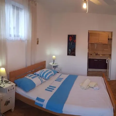 Nikolina - Vitarnja Lejlighed Jelsa (Hvar)