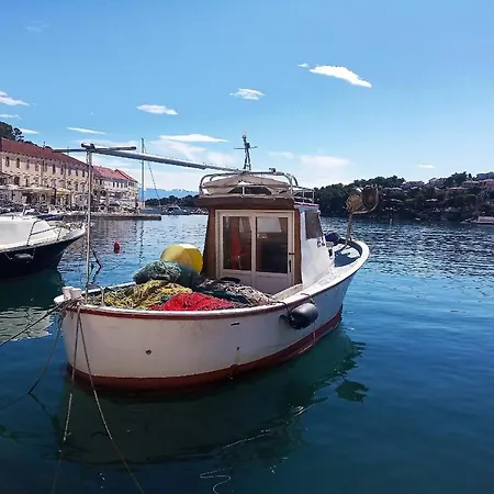 Nikolina - Vitarnja Jelsa (Hvar)