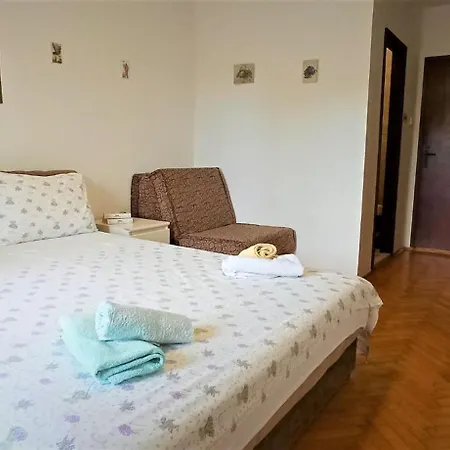 Nikolina - Vitarnja * Jelsa (Hvar)