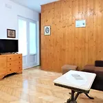 Apartment Nikolina - Vitarnja Jelsa (Hvar)